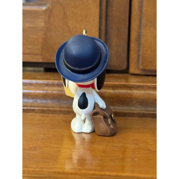 Vintage Hallmark Peanuts The Legal Beagle Ornament Spotlight on Snoopy Series - Picture 2 of 4